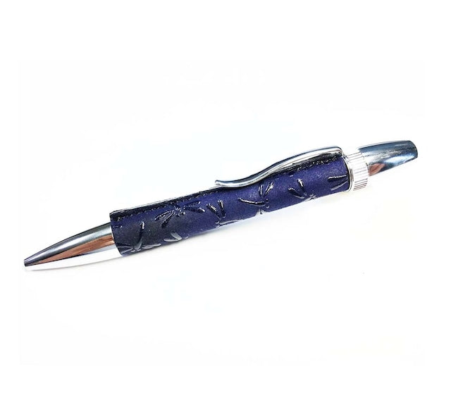 伝統工芸 鹿漆革 (しかしっぴ) とんぼ /勝ち虫 (紺色)PIN1610 PARKER type