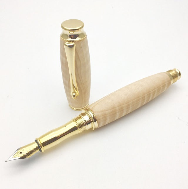 Fountain pen made from high-quality wood Tochigi Chijimi Moku / Tochi TWM18302 with converter